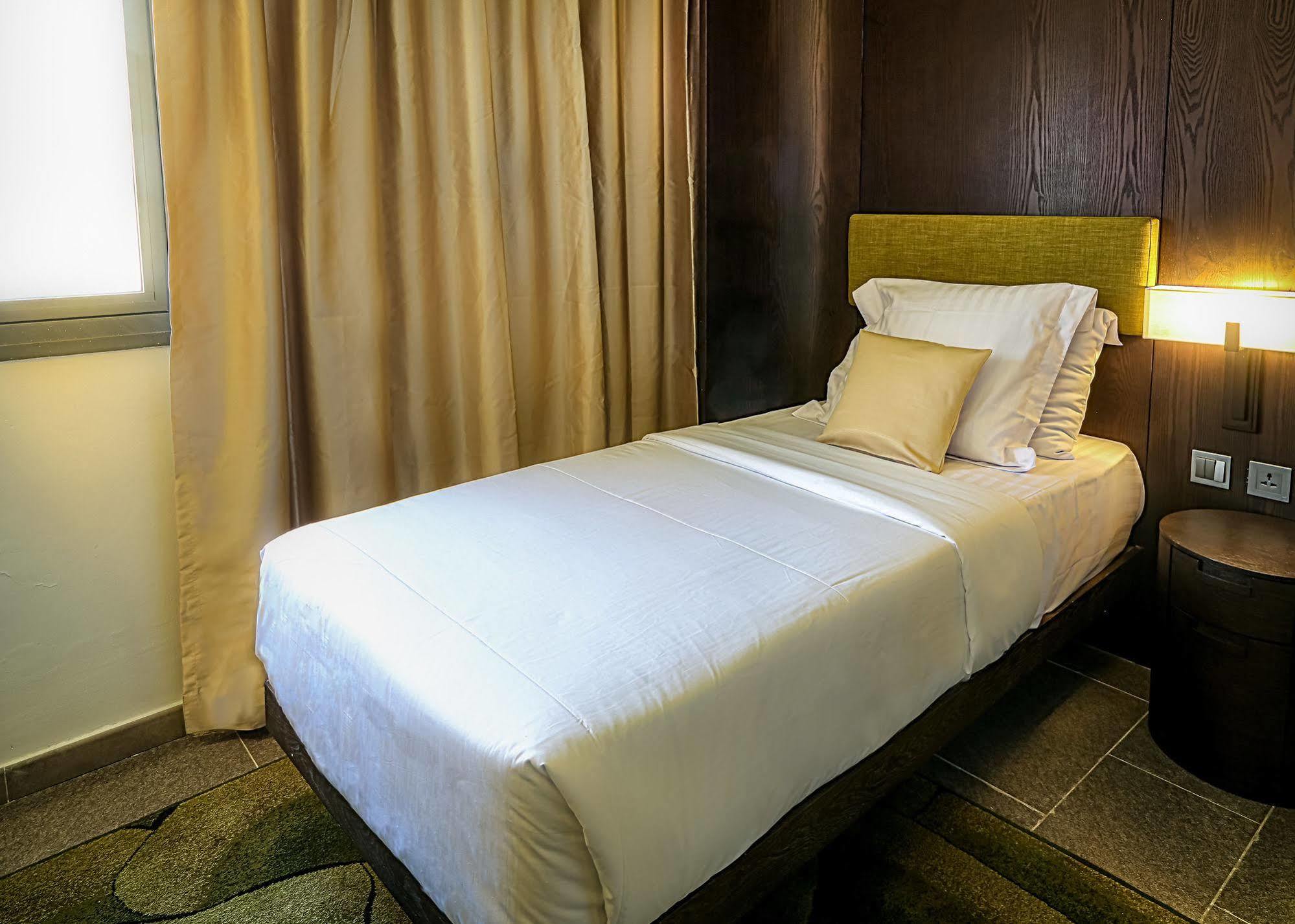 Azalai Hotel Нуакшот Екстер'єр фото